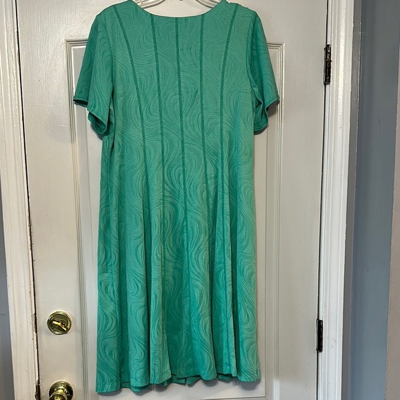 Teal Short Sleeve Dress - Picture 3 of 4